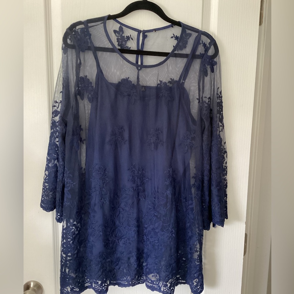 Navy blue lace tunic 1X. 2 pieces